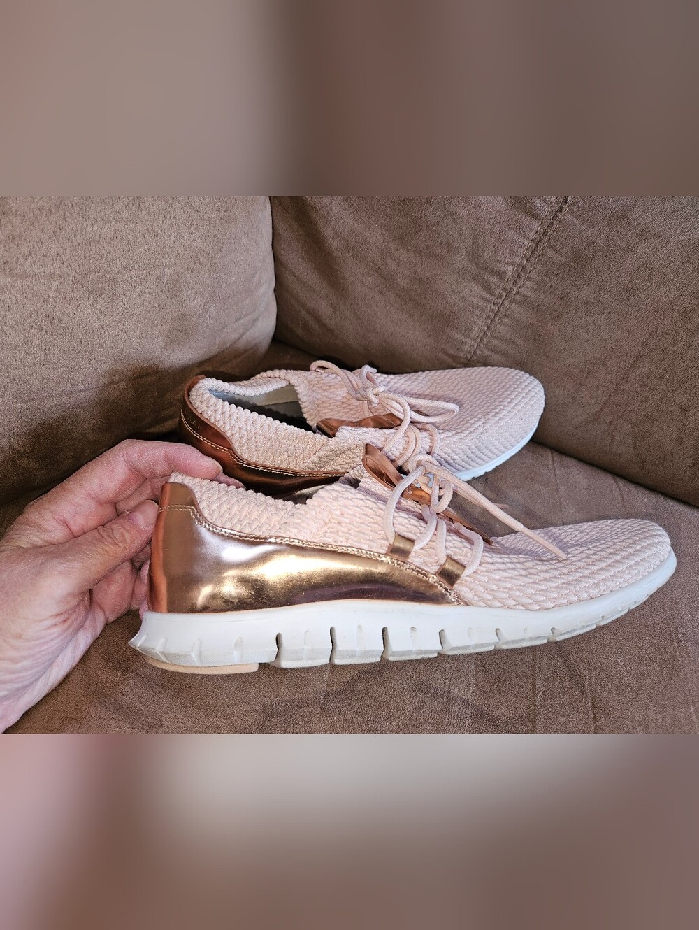 Cole Haan Sz 9 Lightweight Knit Sneakers in Blush Pink/Metallic Rose Gold Trim